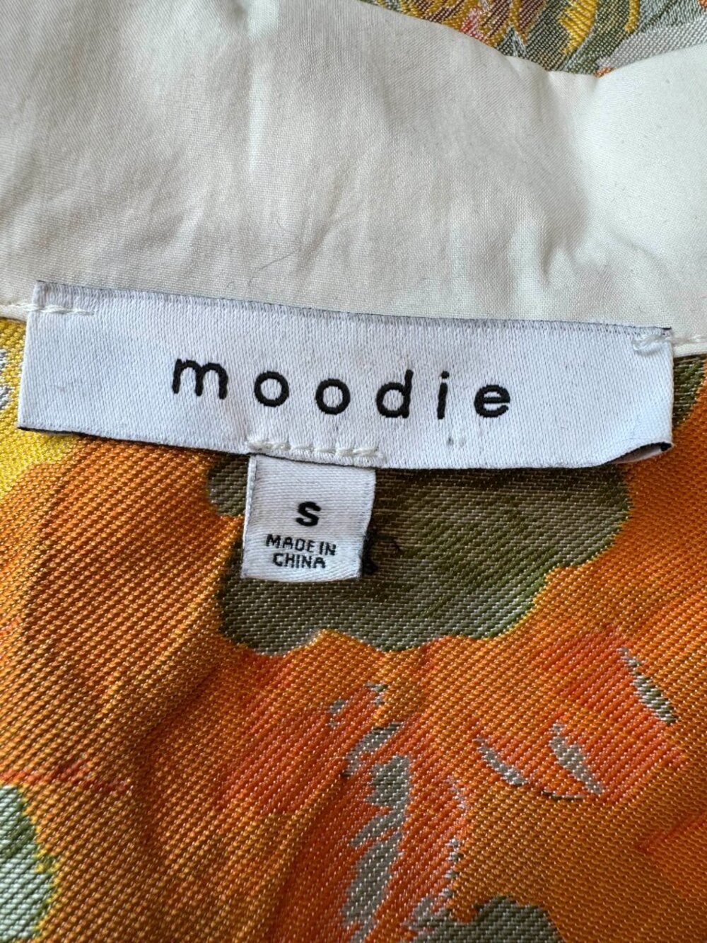 moodie Floral Puff Sleeve Mini Dress with White Collar - Picture 3 of 3